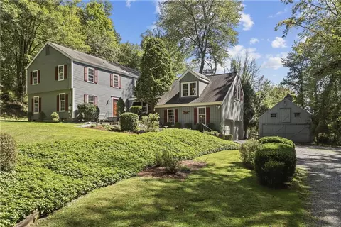 16 Longview Rd, Lewisboro, NY 10590