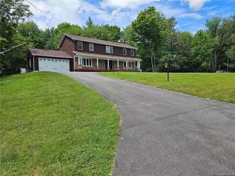 31 Forest Rd, Woodbourne, NY 12788
