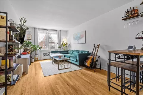5640 Netherland Ave #4E, New York, NY 10471