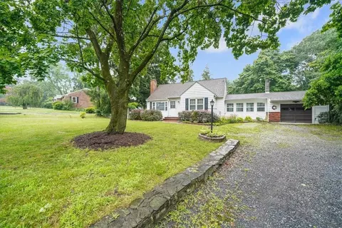 68 Meadow Hill Rd, Newburgh, NY 12550