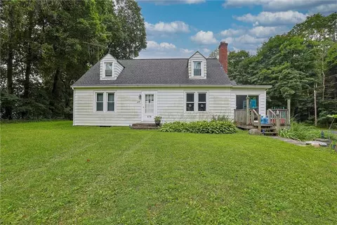 679 Vassar Rd, Poughkeepsie, NY 12603