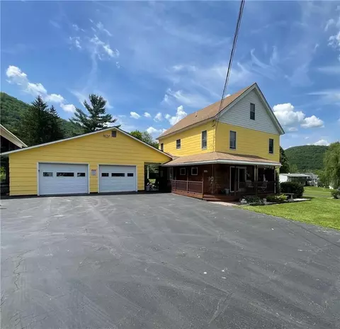151 Main St, Hancock, NY 13783
