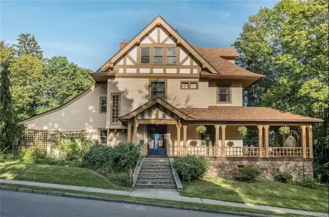 25 Park Ave, White Plains, NY 10604
