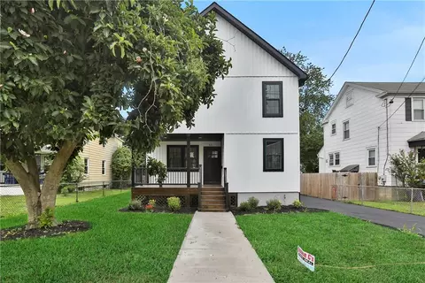 42 Vine St, Beacon, NY 12508