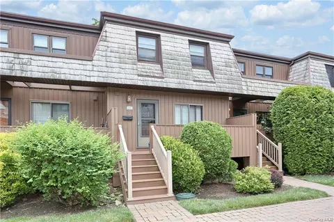 20 Heritage Dr #C, Clarkstown, NY 10956