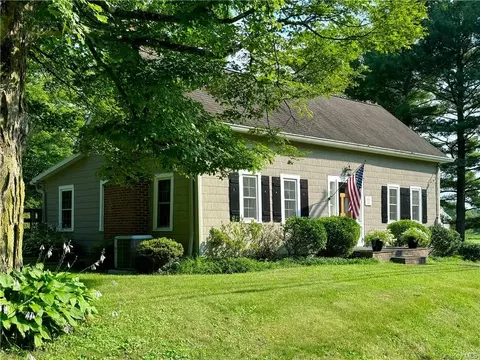 2372 Salt Point Tpke, Clinton, NY 12514