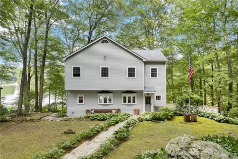 38 Dutchess Lake Ct, Kent, NY 12531