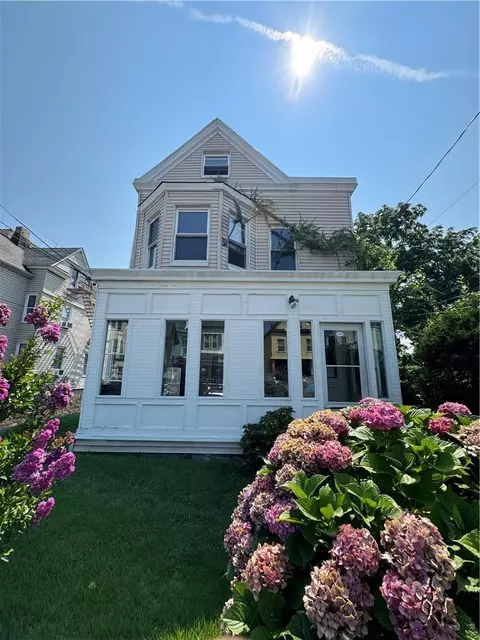 4752 Matilda Ave, New York, NY 10470