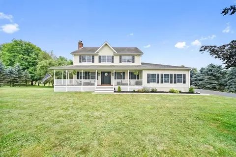 15 Banker Dr, Chester, NY 10918