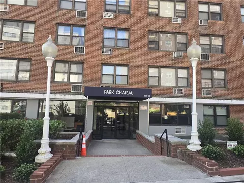 123-40 83rd Ave #4D, Kew Gardens, NY 11415