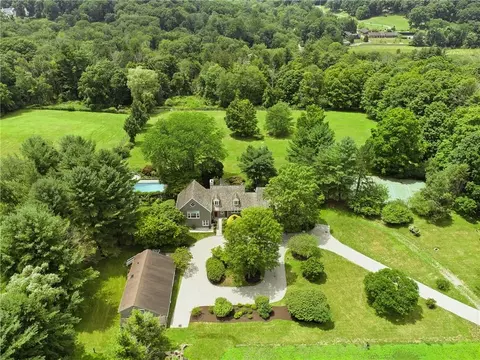 277 Mt Holly Rd, Katonah, NY 10536