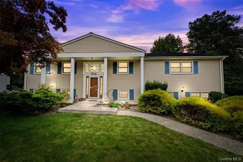 20 Lancaster Dr, Ramapo, NY 10901