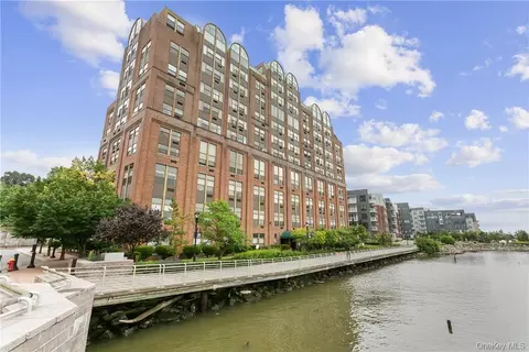 23 Water Grant St #6K, Yonkers, NY 10701