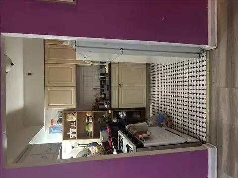 1210 White Plains Rd, New York, NY 10472