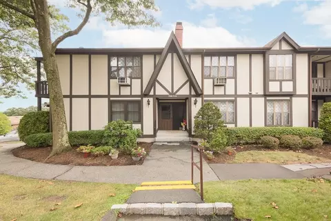709 Sierra Vista Ln, Clarkstown, NY 10989