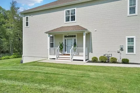 86 Magnolia Park Rd, Middletown, NY 10940