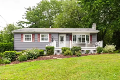 6 Robert Ln, Wappinger, NY 12590