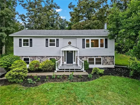 251 Pleasant Ridge Rd, Beekman, NY 12570