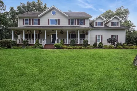 31 Hayley Hill Dr, Carmel, NY 10512