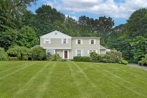 110 Ridgewood Ter, New Castle, NY 10514