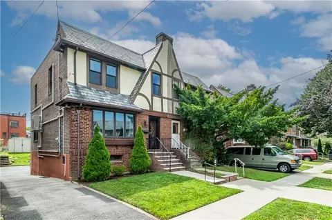 1841 Narragansett Ave, New York, NY 10461