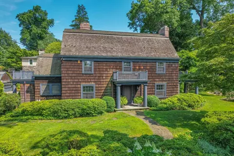 222 Nyac Ave, Pelham, NY 10803