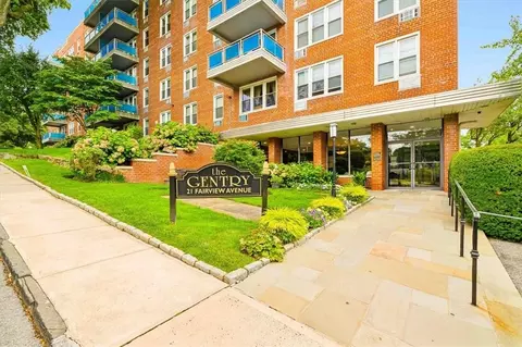 21 Fairview Ave #716, Eastchester, NY 10707