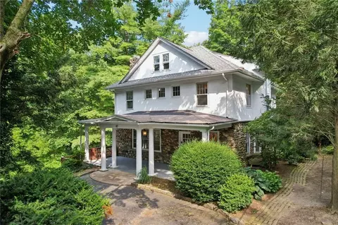 87 Saxon Woods Rd, White Plains, NY 10605