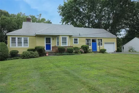 30 Laffin Ln, Poughkeepsie, NY 12603