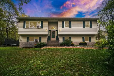 49 Wright Blvd, East Fishkill, NY 12533