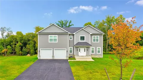 39 Rolling Ridge Dr, Goshen, NY 10924