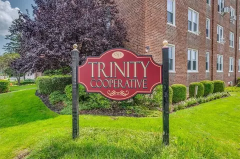 90 Union St #1J, New Rochelle, NY 10805