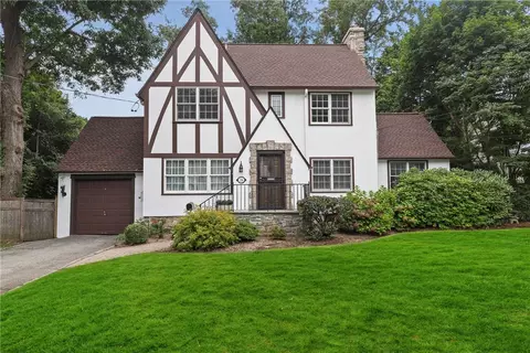 26 Dusenberry Rd, Bronxville, NY 10708