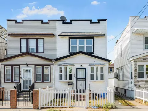 115-22 146th St, New York, NY 11436