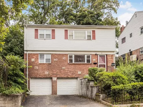 10 Sunnyside Dr, Yonkers, NY 10705
