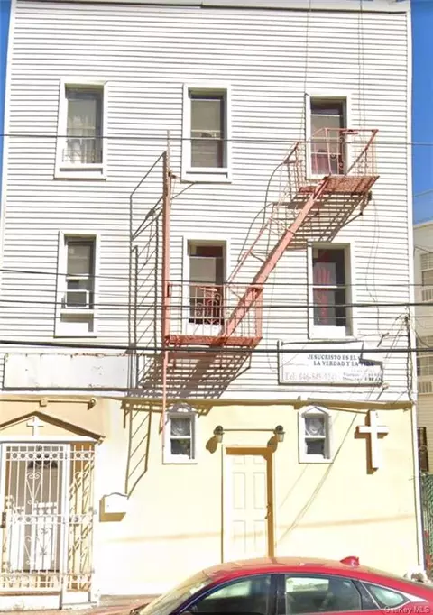 917 E 169, Bronx, NY 10459