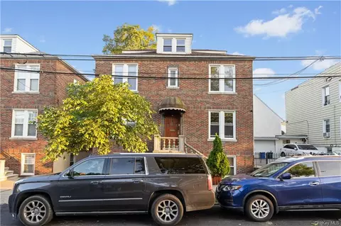 3124 Arnow Pl, Bronx, NY 10461