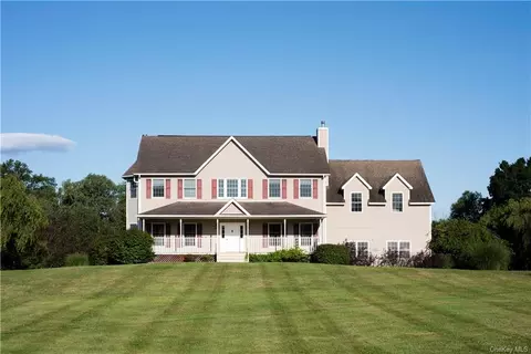 135 Moore Rd, Clermont, NY 12583