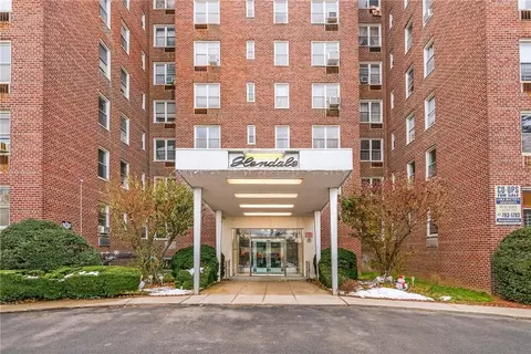 125 Bronx River Rd #5E, Yonkers, NY 10704