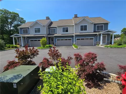 319 Overlook Ct, Lewisboro, NY 10590