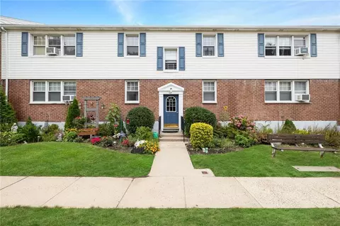107 Columbus Ave #2B, Harrison, NY 10604