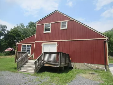 37 St George Ln, Monroe, NY 10950