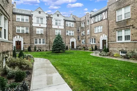 87 N Broadway #3K, White Plains, NY 10603