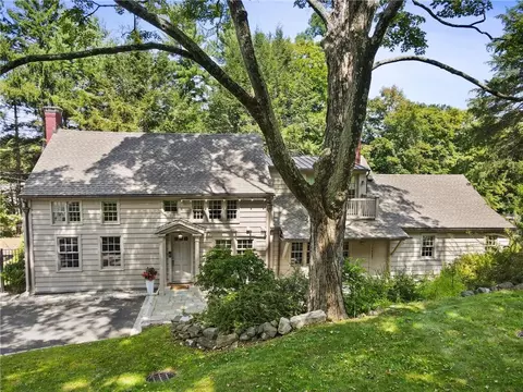 378-384 Croton Lake Rd, Mount Kisco, NY 10549