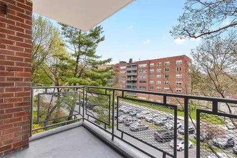 281 Garth Rd #B3H, Scarsdale, NY 10583