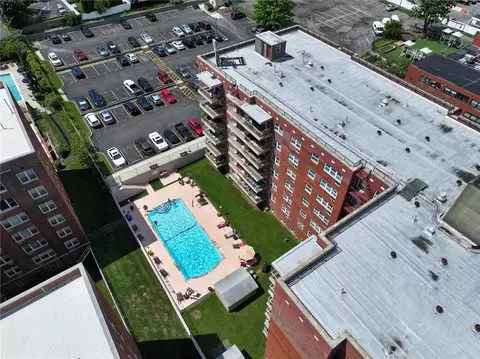 370 Westchester Ave #5N, Port Chester, NY 10573
