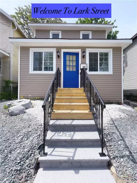 11 Lark St, Albany, NY 12210