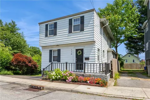 116 Pelham St, Mamaroneck, NY 10543