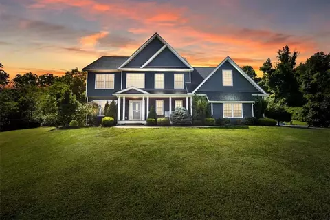 39 Smith Ter, Lloyd, NY 12528