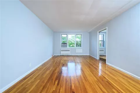 5 Sadore Ln #4H, Yonkers, NY 10710